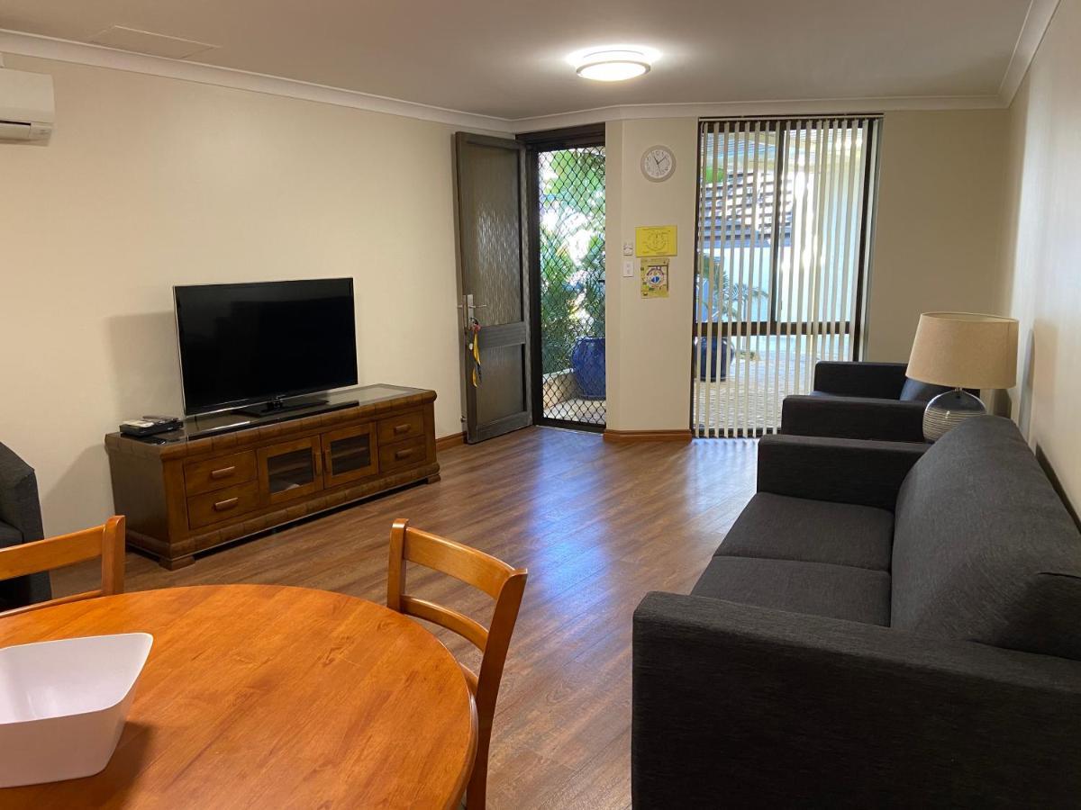 Silver Sands Resort Mandurah Exterior photo