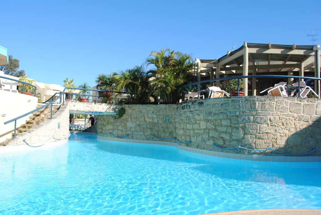 Silver Sands Resort Mandurah Exterior photo
