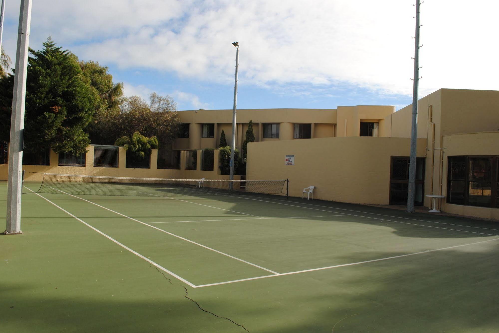 Silver Sands Resort Mandurah Exterior photo